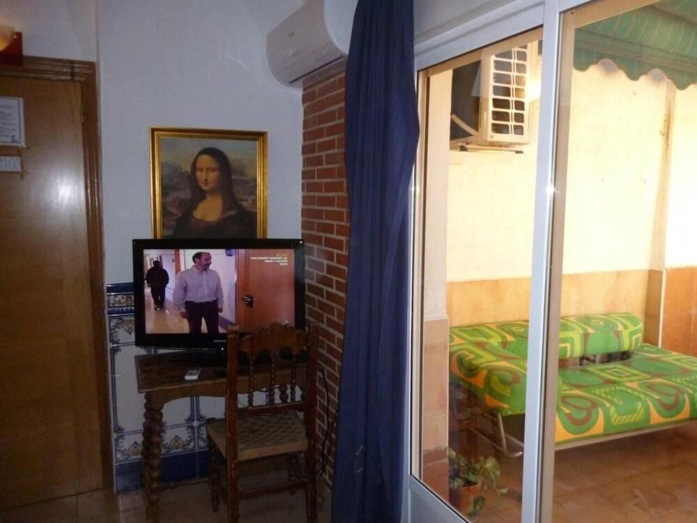 Hostel El Cascabel Гранада Экстерьер фото